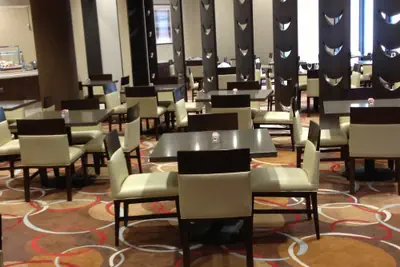 Photo 2 - Embassy Suites Newark Airport