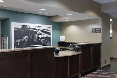 Photo 2 - Hampton Inn Madison Huntsville Airport