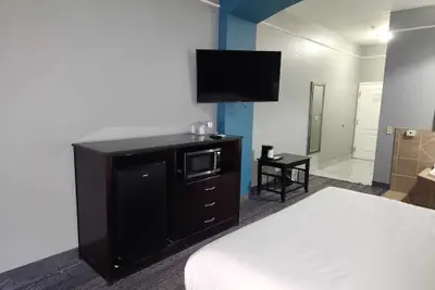 Photo 3 - Stay Express Inn & Suites - Mobile AL