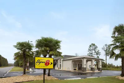 Photo 3 - Super 8 by Wyndham Perry National Fairground Area I-75