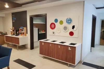 Photo 4 - Holiday Inn Express & Suites Junction City by IHG