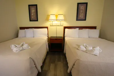 Photo 5 - The Crusader Oceanfront Family Resort