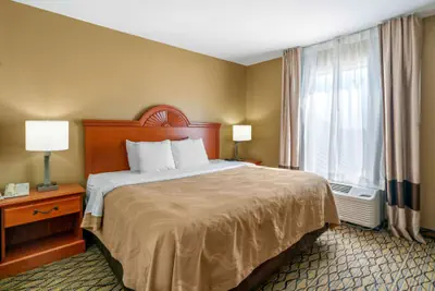Photo 3 - Quality Inn & Suites Jefferson City