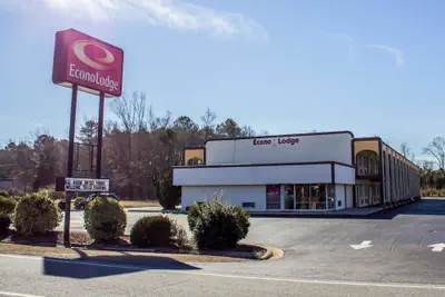 Photo 3 - Econo Lodge Goldsboro Hwy 70