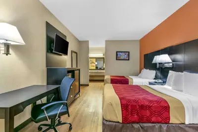 Photo 3 - Econo Lodge Northport - Tuscaloosa
