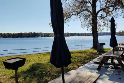 Photo 2 - Willow Beach Resort