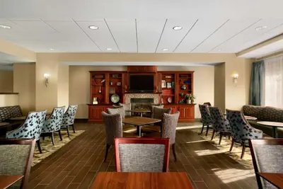 Photo 3 - Hampton Inn Madison Huntsville Airport
