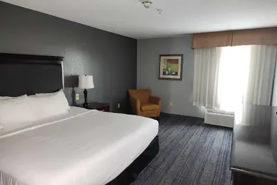 Photo 5 - Stay Express Inn & Suites - Mobile AL