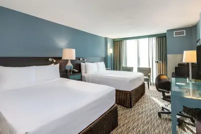 Photo 4 - Crowne Plaza Chicago Ohare Hotel & Conf Ctr by IHG