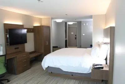Photo 5 - Holiday Inn Express & Suites Enterprise by IHG