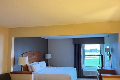 Photo 3 - SureStay by Best Western Forsyth Decatur