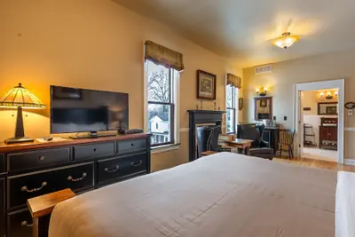 Photo 3 - Steele Mansion