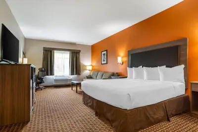 Photo 5 - Best Western Plus Circle Inn