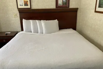 Photo 4 - Park Lane Motel