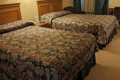 Photo 3 - Fairview Inn By OYO Hesston I-135