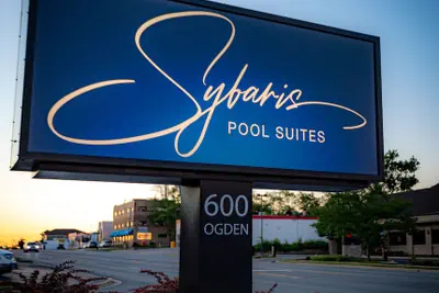 Photo 5 - Sybaris Pool Suites