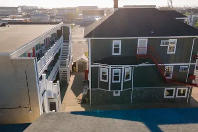 Photo 5 - Seaside Sands Inn
