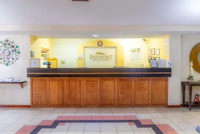 Photo 3 - Red Roof Inn & Suites Hinesville