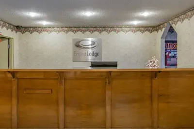 Photo 3 - Econo Lodge Villa Rica