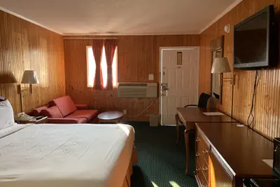 Photo 4 - Americas Best Value Inn Roxboro