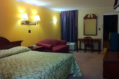 Photo 3 - Rodeway Inn Charlotte South