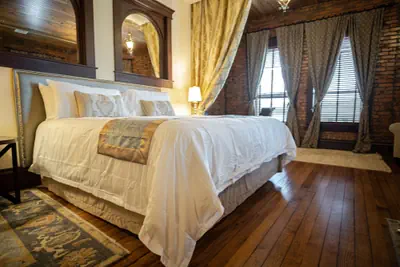 Photo 5 - The Hackett Hotel