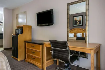 Photo 5 - Quality Inn Hartsville