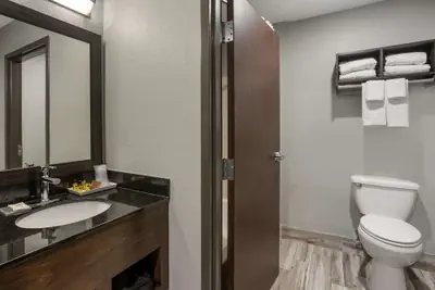 Photo 3 - Best Western Plus Columbia Inn