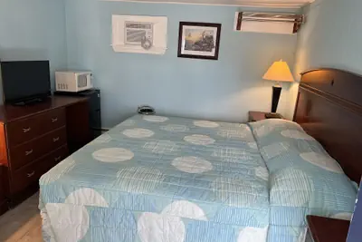 Photo 2 - Budget Inn Motel Suites