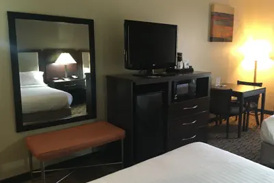 Photo 2 - Holiday Inn Express & Suites Albermarle by IHG