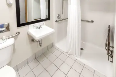 Photo 4 - Quality Inn Rochelle