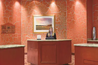 Photo 5 - Embassy Suites by Hilton E Peoria Riverfront Conf Center