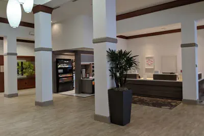 Photo 5 - Hilton Garden Inn Chicago North Shore/Evanston
