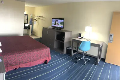Photo 3 - Days Inn by Wyndham Salem, Illinois