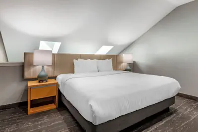 Photo 4 - Somerset Lofts