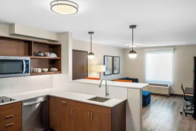 Photo 2 - Everhome Suites Somerset - South Brunswick
