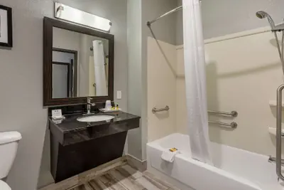 Photo 2 - Best Western Plus Columbia Inn