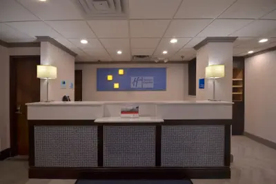Photo 4 - Holiday Inn Express Fayetteville- Univ of AR Area by IHG