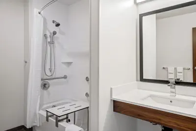 Photo 3 - Everhome Suites Somerset - South Brunswick