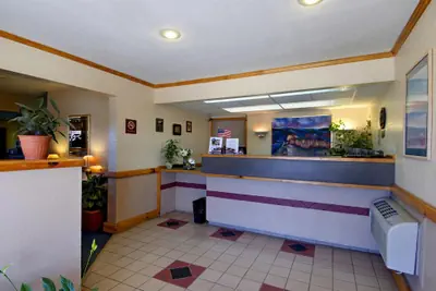Photo 2 - Americas Best Value Inn Garden City