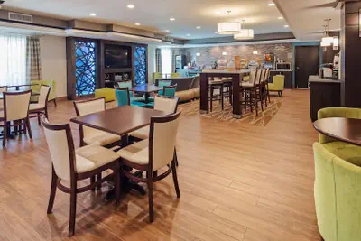 Photo 3 - Garner Hotel Liberal North