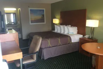 Photo 4 - Days Inn by Wyndham Donalsonville