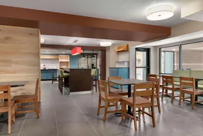 Photo 2 - Country Inn & Suites by Radisson, Roanoke Rapids, NC