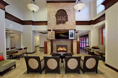 Photo 4 - Hampton Inn & Suites Florence-Downtown