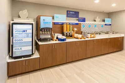 Photo 5 - Holiday Inn Express & Suites Englewood Denver South by IHG