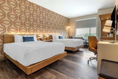 Photo 2 - DoubleTree by Hilton Greenville Woodruff Road