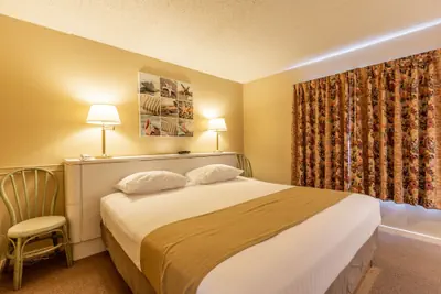 Photo 4 - Wild Dunes Inn