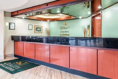 Photo 2 - Quality Inn & Suites Miamisburg - Dayton South