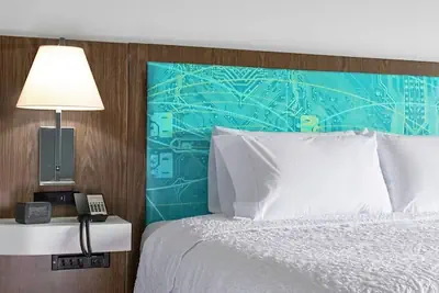 Photo 2 - Hampton Inn & Suites Somerset