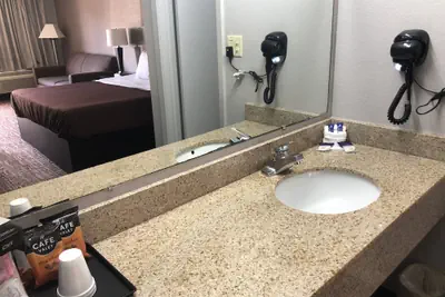 Photo 2 - Americas Best Value Inn Brinkley